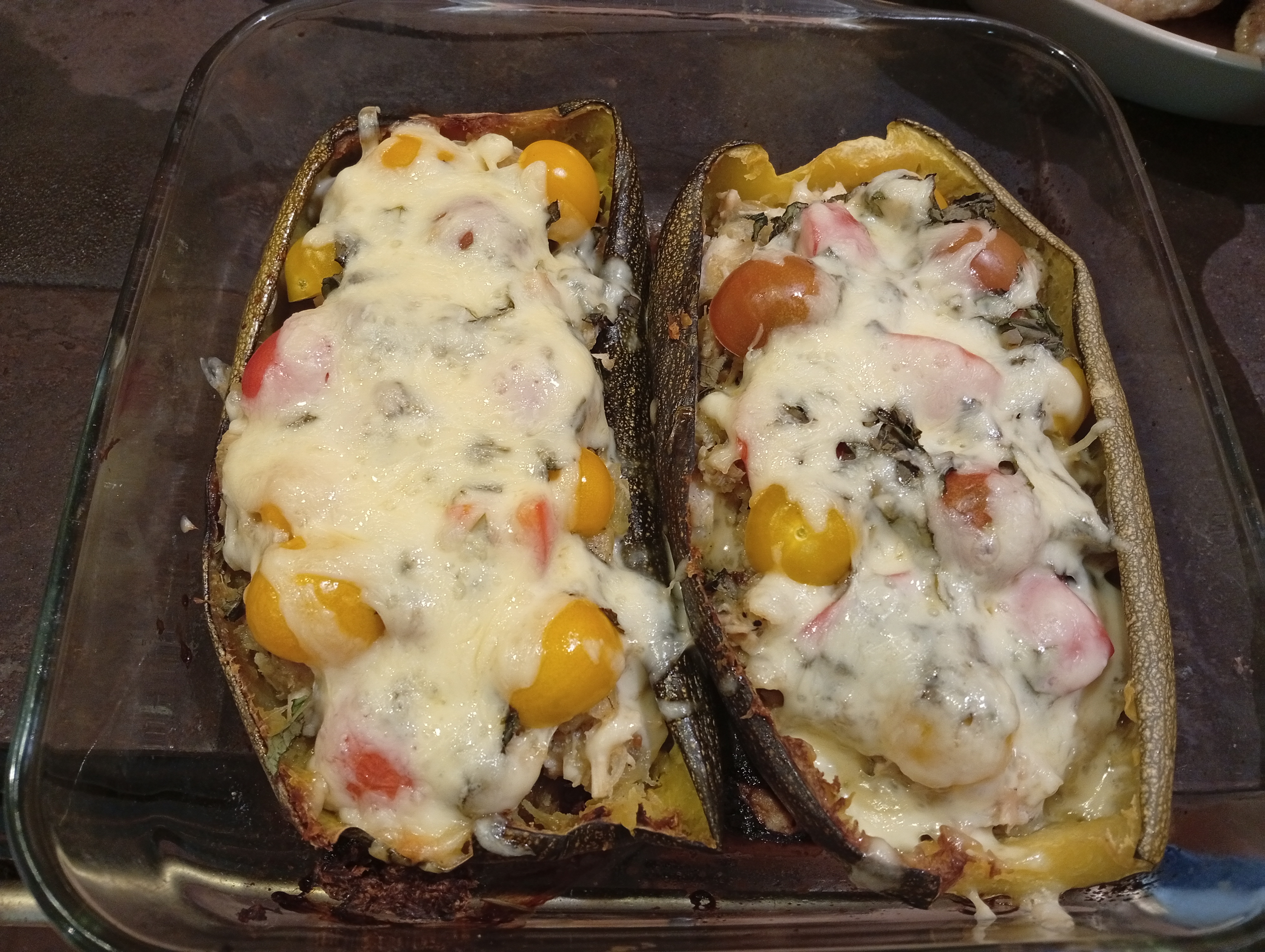 täidetud spagetikõrvits